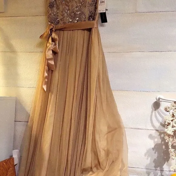 Aidan Mattox Embellished Tulle Cap-Sleeve Gown, Light Gold. Size 2