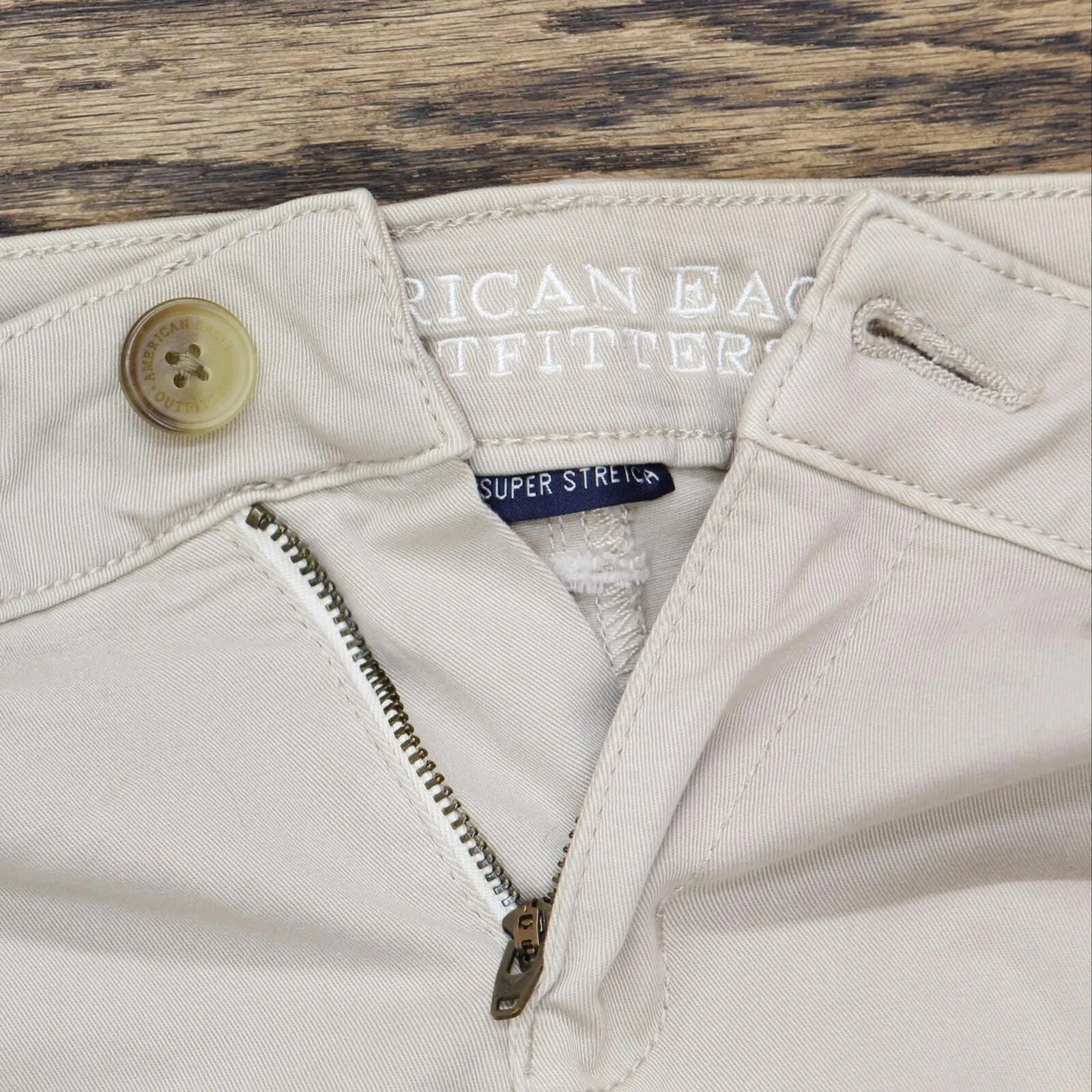 American Eagle Outfitters Super Stretch Skinny Khaki Pants Light Brown 0 Short