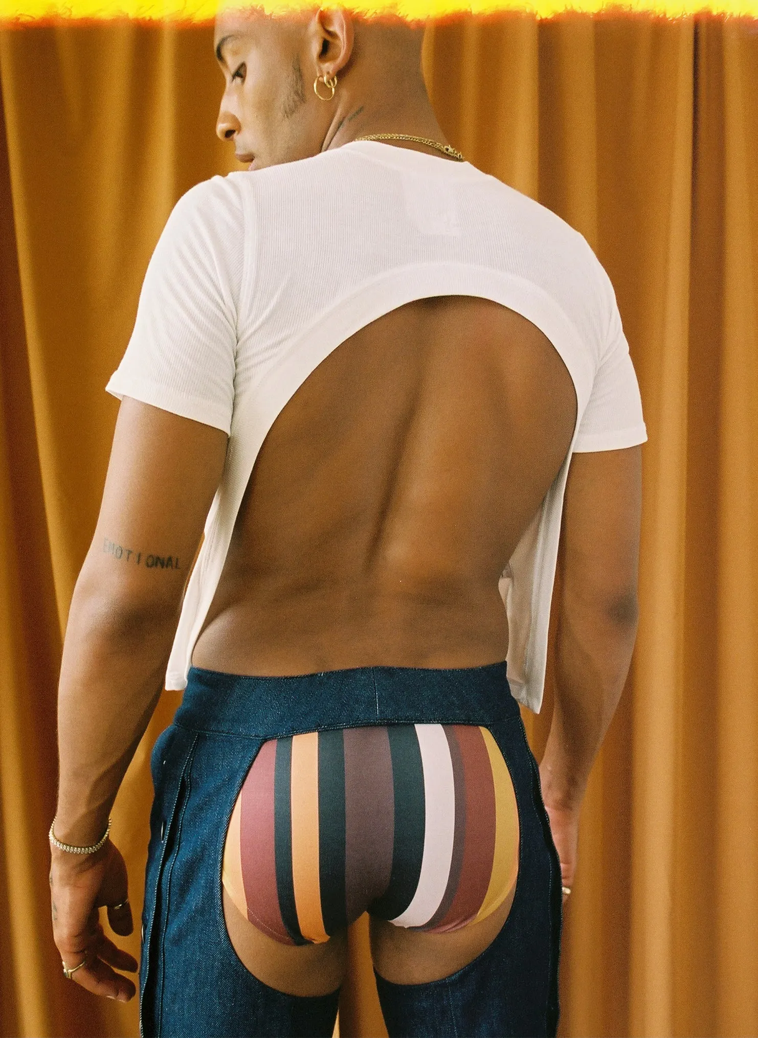 BACKLESS TEE - WHITE/WHITE
