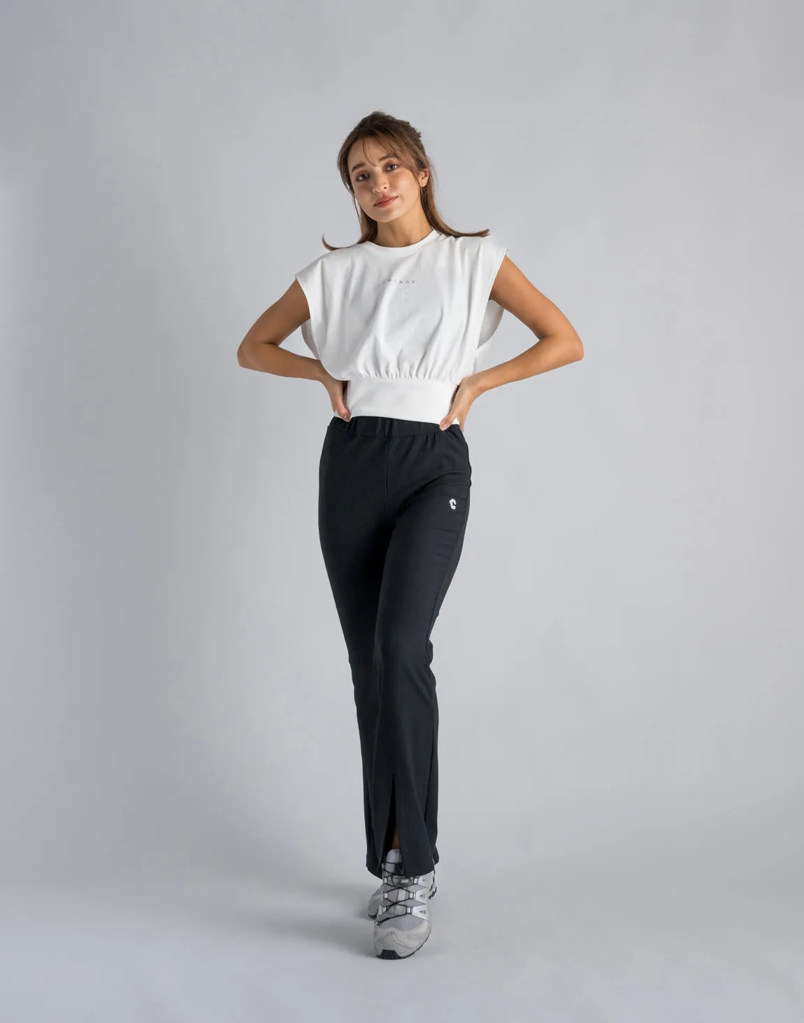 CRONOS WOMEN RIB HIGH RISE SLIT PANTS【BLACK】