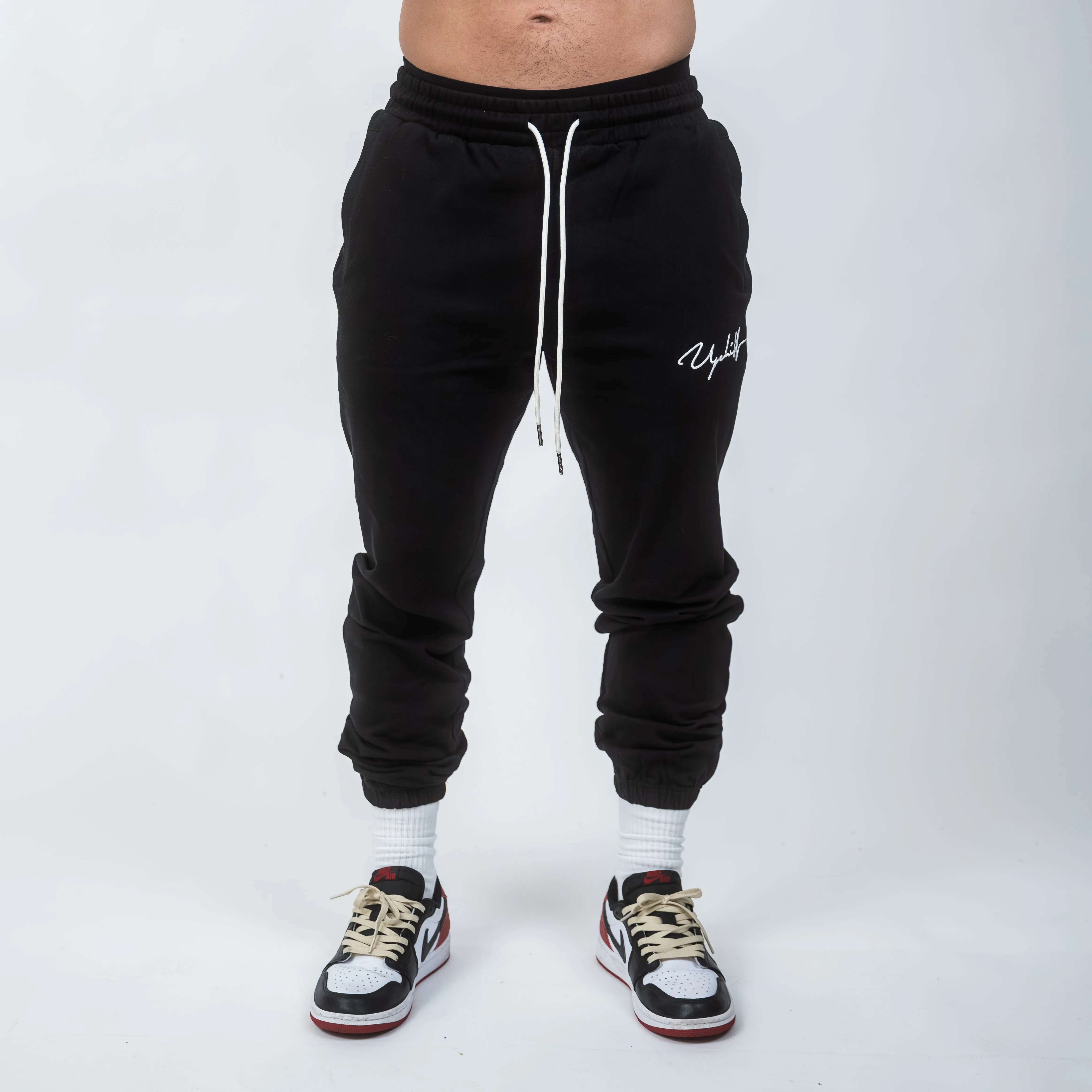 Essential Joggers Black