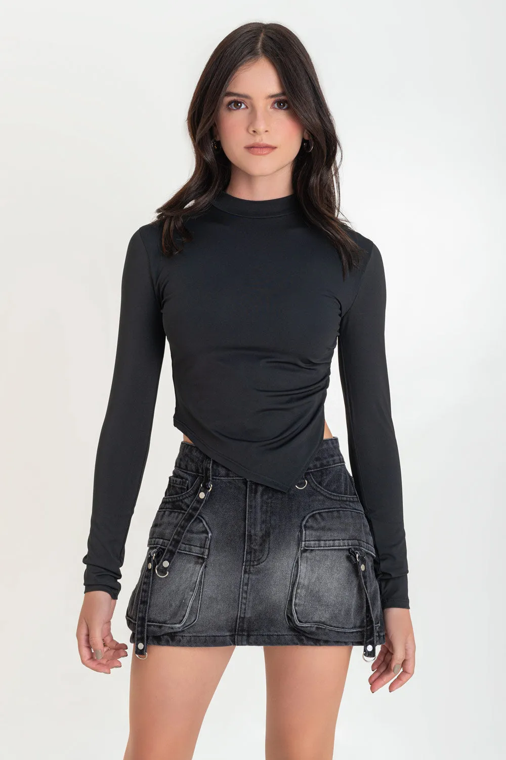 Falda corta cargo de denim con cremalleras
