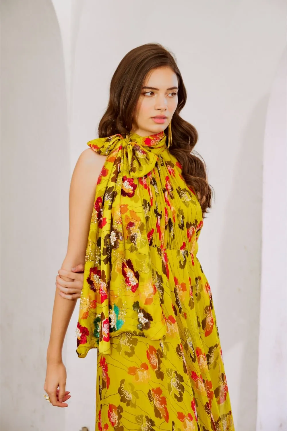 Gulbahar Bumble bee green halter maxi with seperate bow  set.