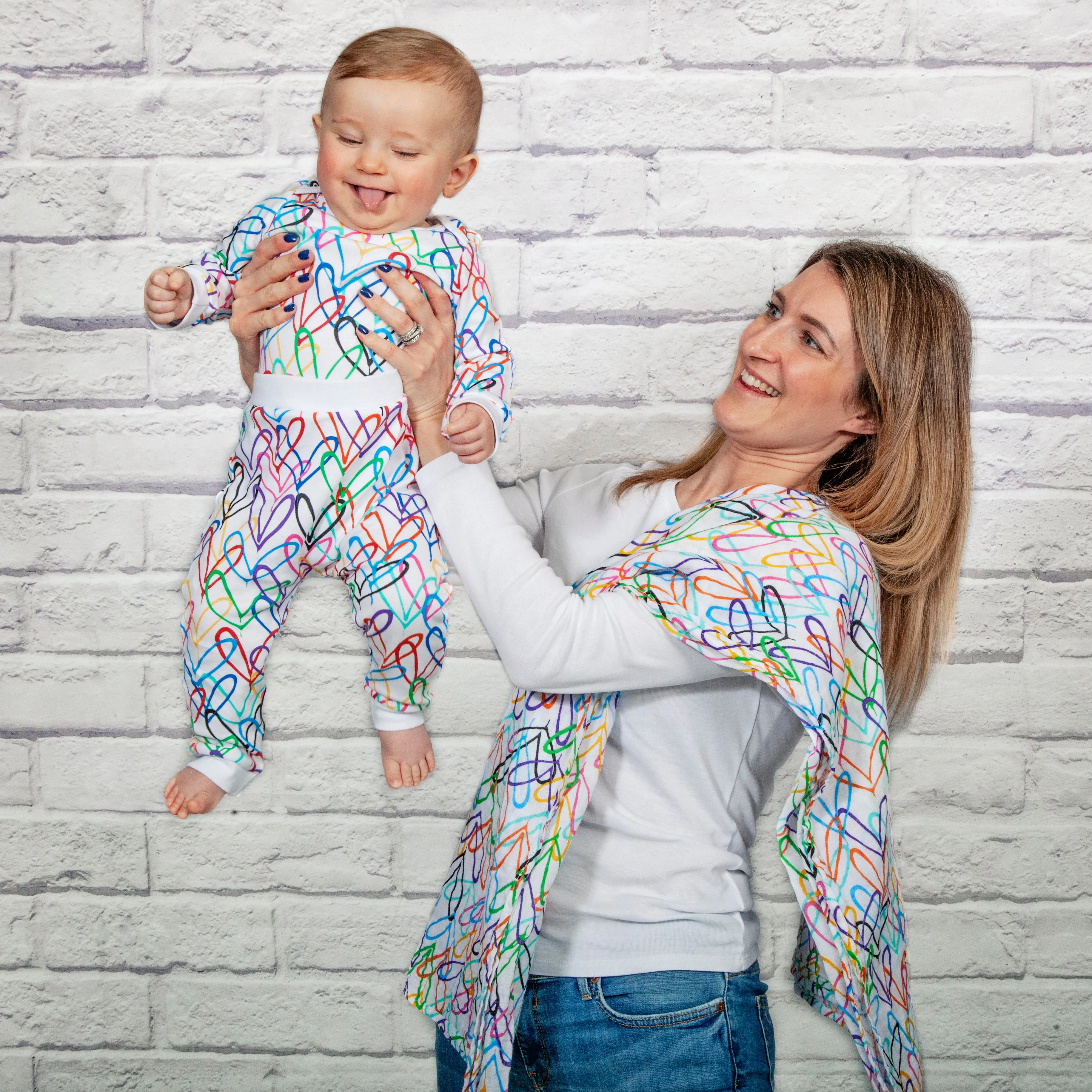 #Lovewall organic baby bodysuit and joggers set - James Goldcrown x From Babies with Love