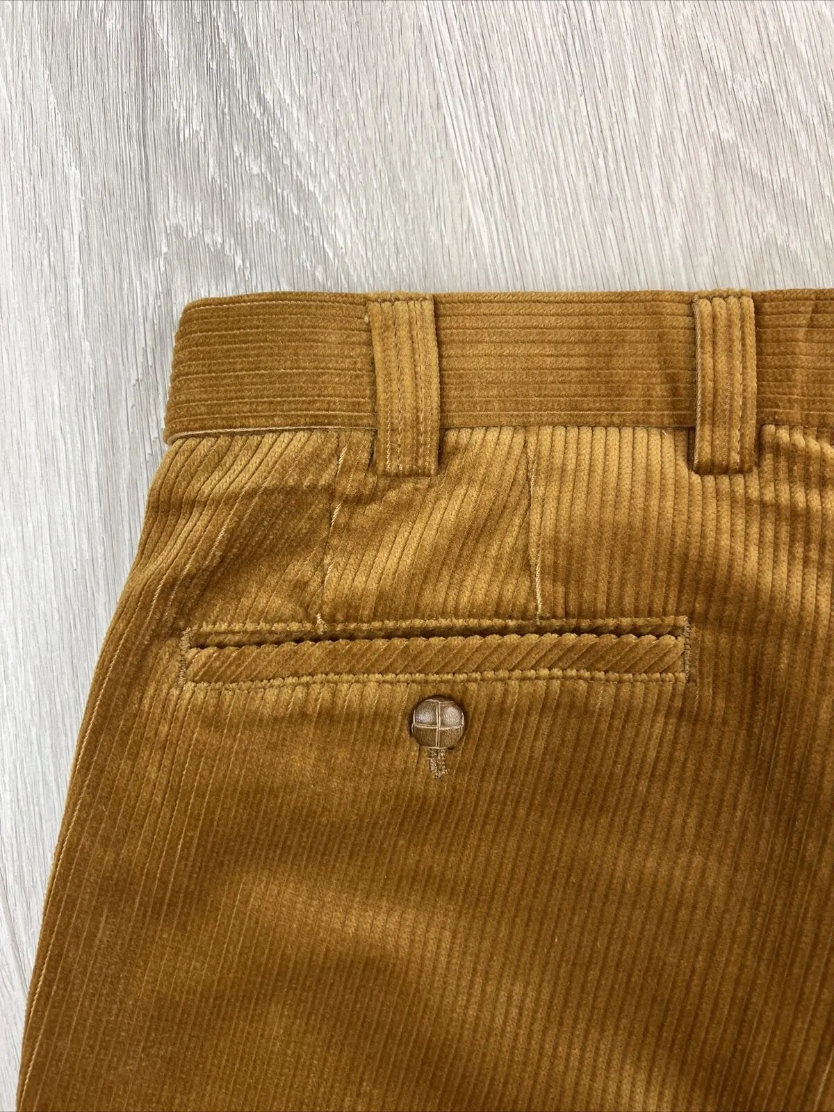 MEYER Mens Mustard Coloured Corduroy Pants Size 36 / 32