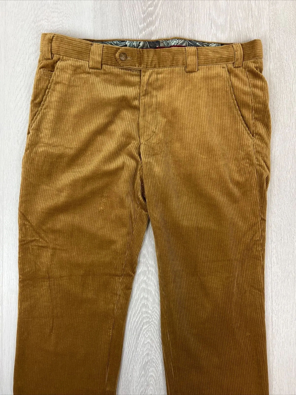 MEYER Mens Mustard Coloured Corduroy Pants Size 36 / 32