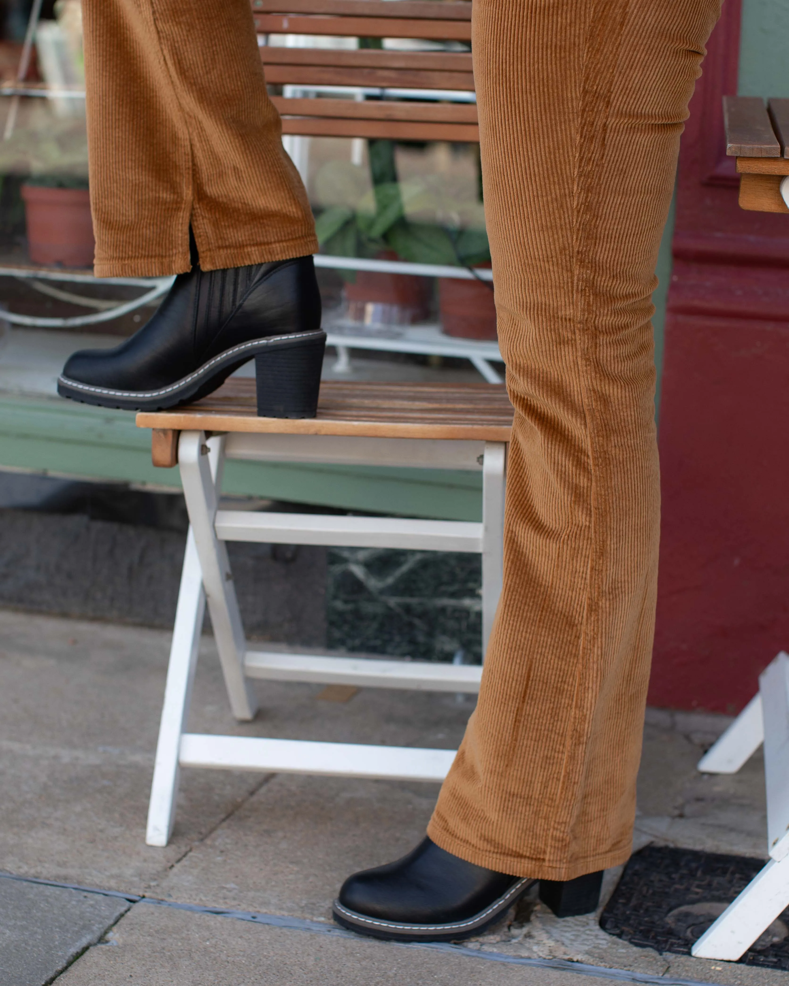 MIDRISE OVERDYED CORDUROY BOOTCUT BY JUDY BLUE - CURVY