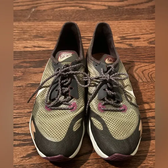 Nike Vapor Street Peg