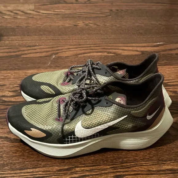 Nike Vapor Street Peg