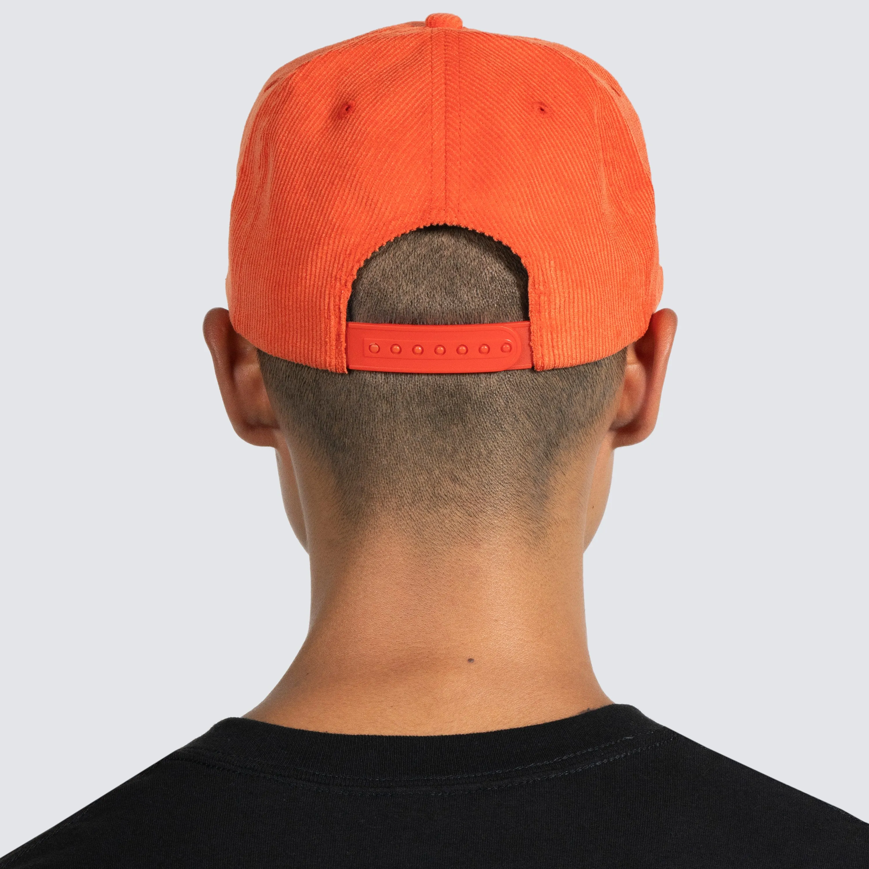 ONYX CORDUROY SNAPBACK (Safety orange)