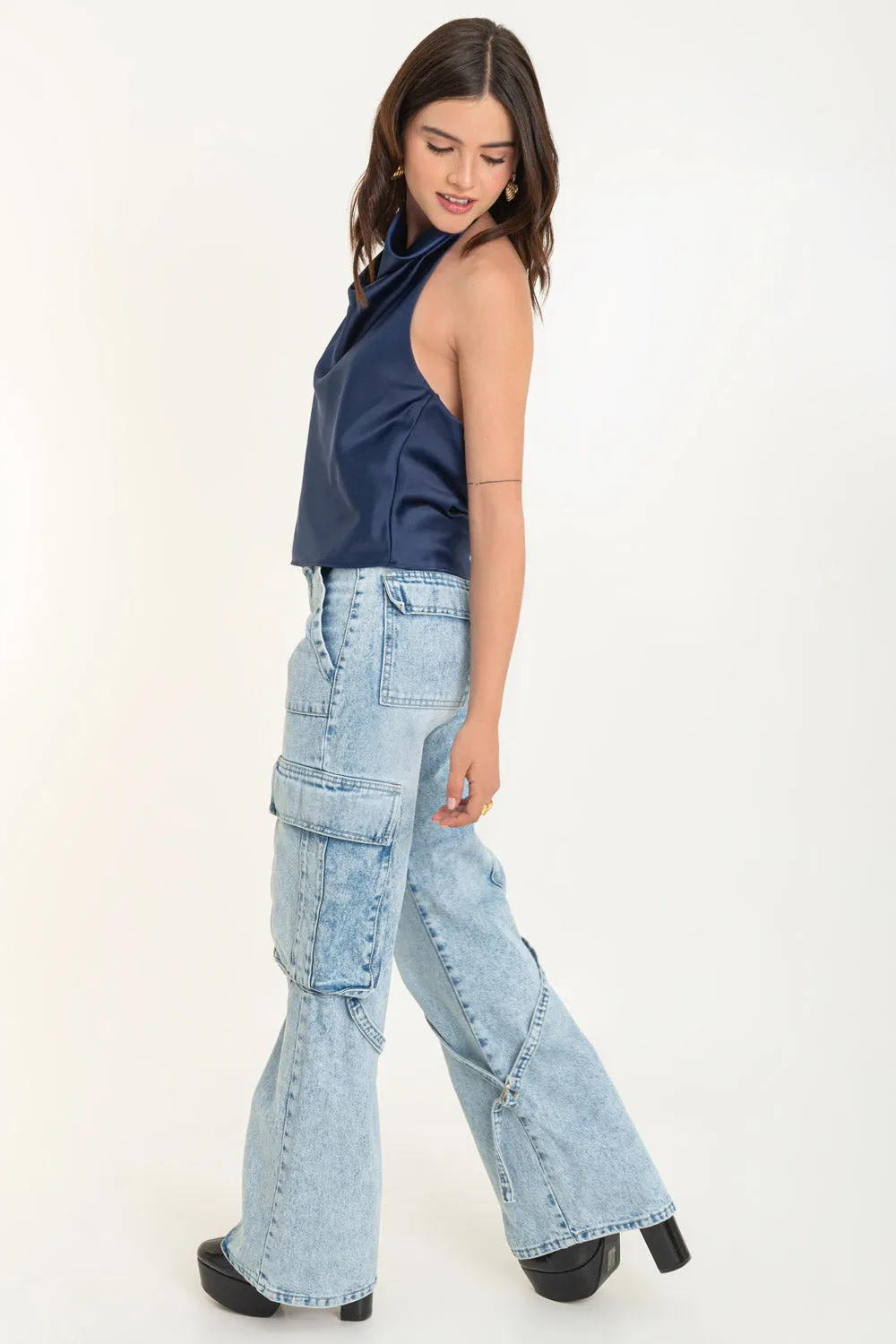 Pantalón cargo de denim con trabillas