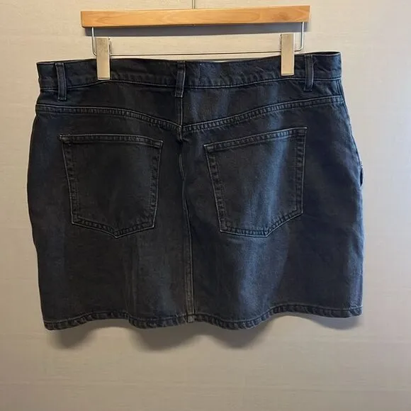 Reformation Marcus Black Denim Skirt size 31