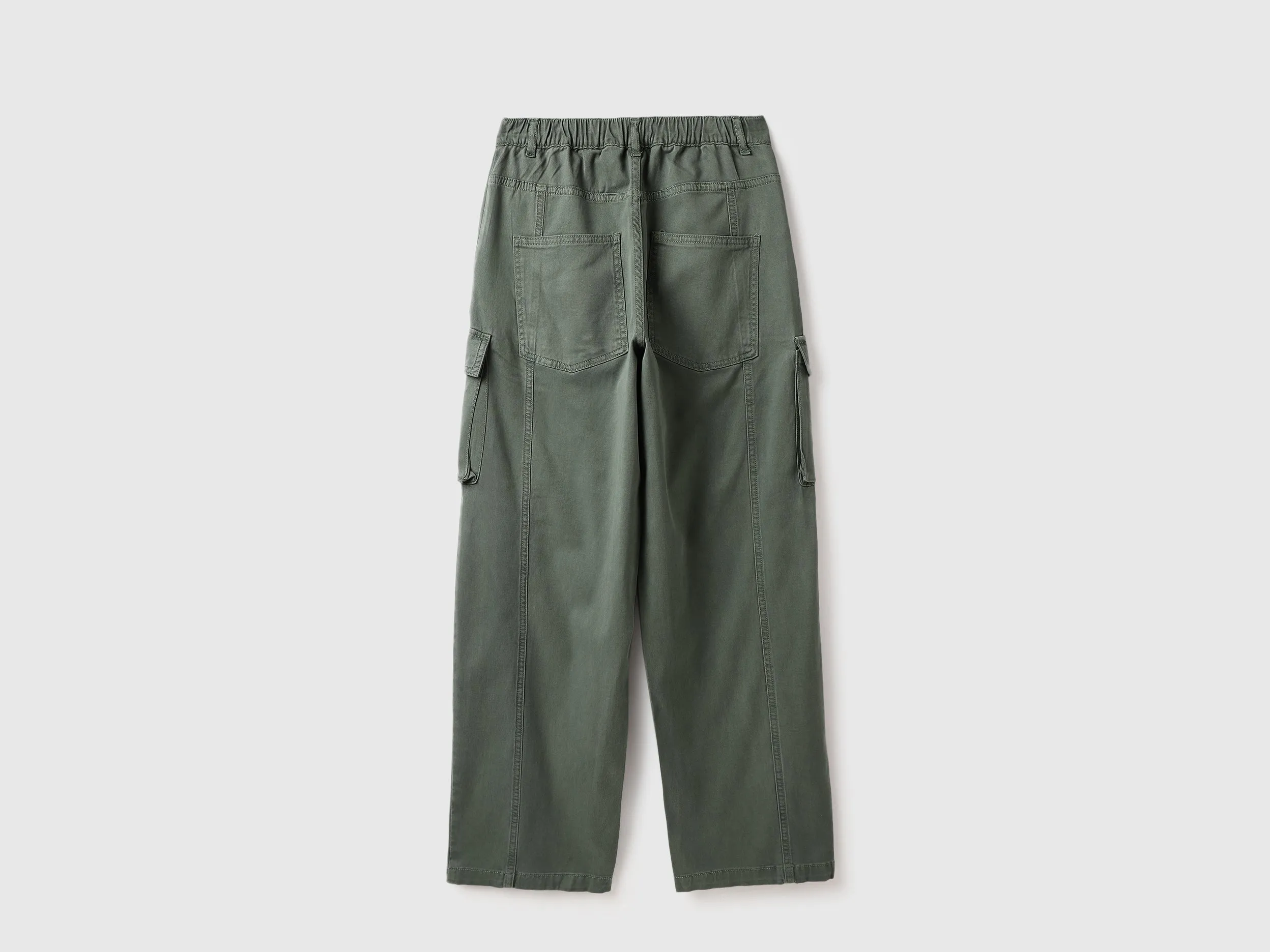 Solid Straight Fit Cargo Pants