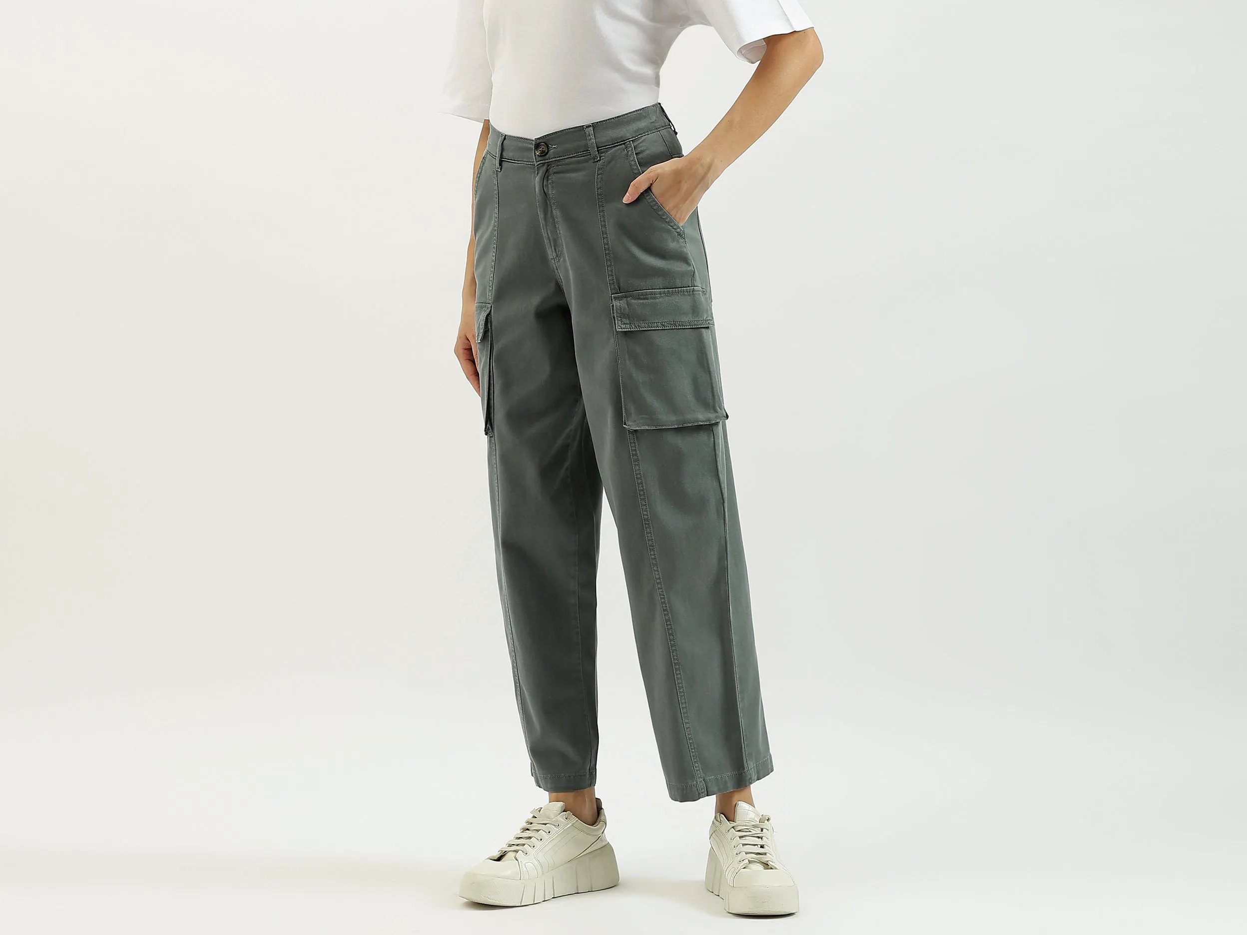 Solid Straight Fit Cargo Pants